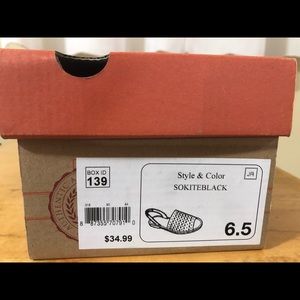 Style & Color Sandals